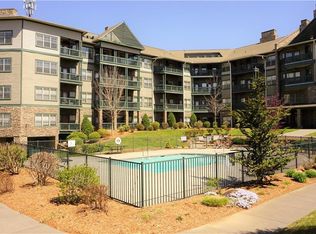 9 Kenilworth Knl #402, Asheville, NC 28805