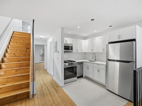 539 Quincy Street image 1 of 15