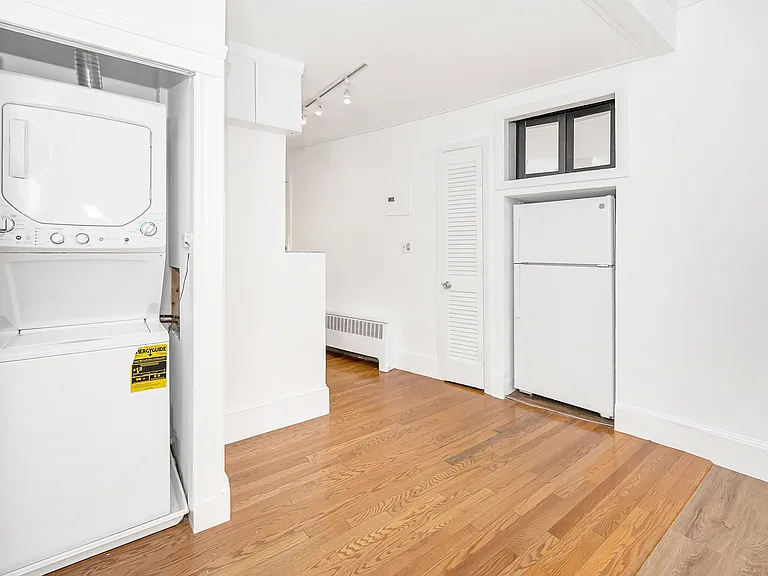 1730 Commonwealth Ave #7 — Photo 8