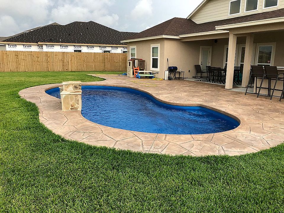 2nd image of 2130 Shoreline Vista Dr