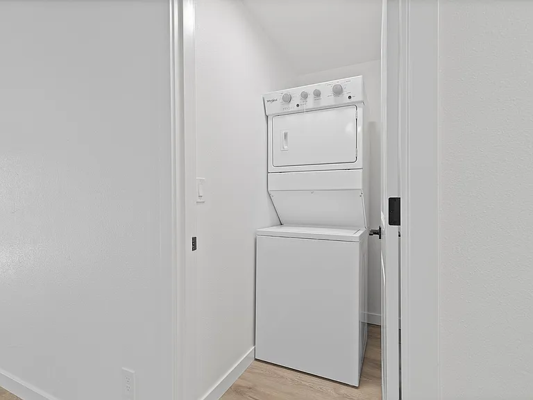 Newly Remodeled Kennedy Park Apartments! $$ ONE MONTH FREE — Photo 6