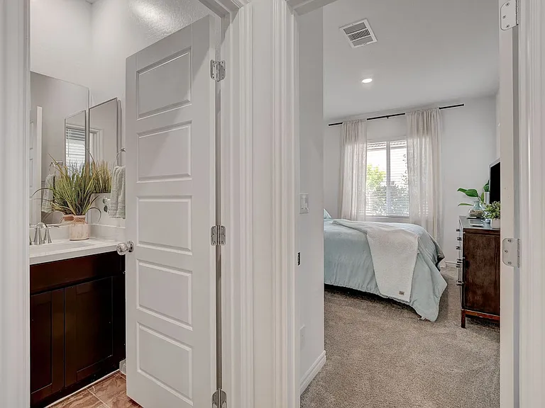 7069 Range Valley St — Photo 7