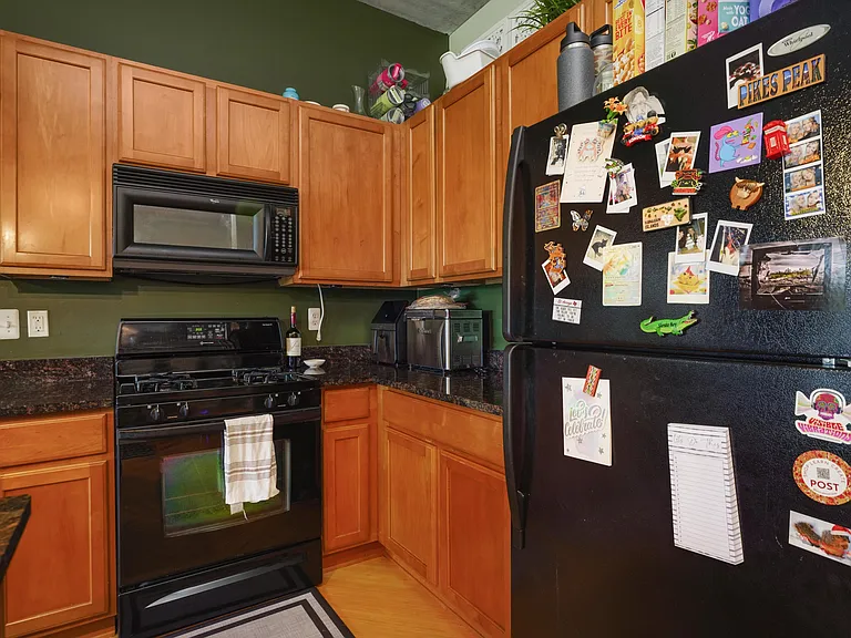 101 Curry Ave #402 — Photo 8