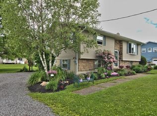 1301 Chase Rd, Shavertown, PA 18708