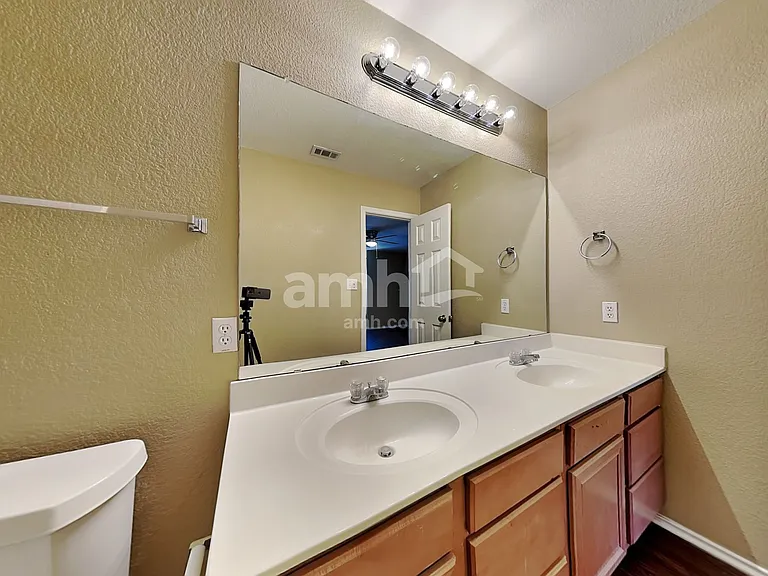 360 Thicket Ln — Photo 17