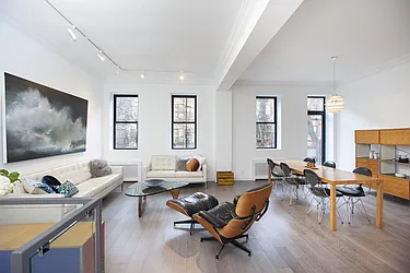 Sold by Eric Goodman Realty Corp