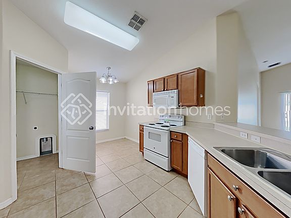 5th image of 7179 Cedarcrest Blvd