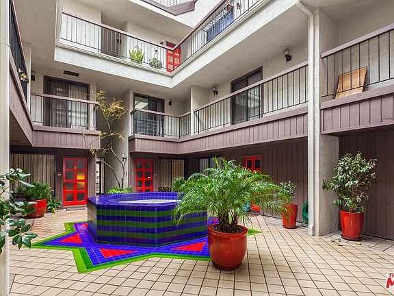 3rd image of 848 Lincoln Blvd APT N