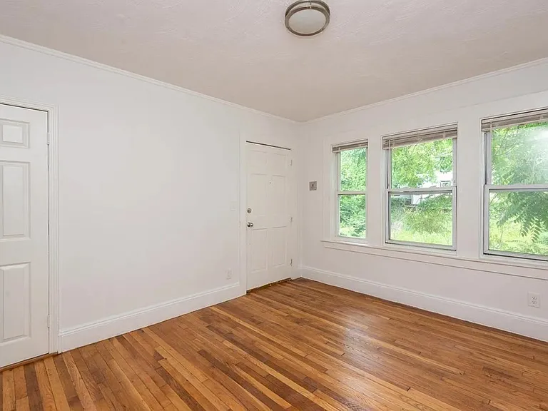 112 Adams St #3-R — Photo 9