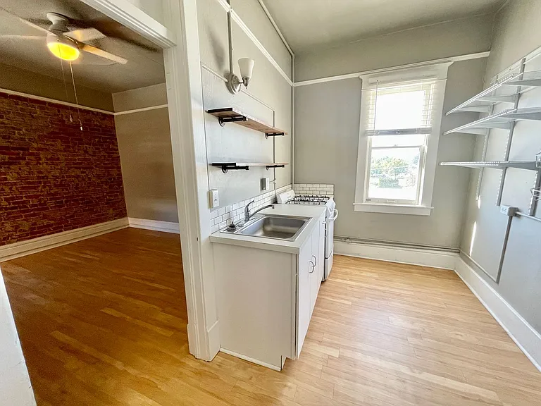 106 S Cedar St — Photo 15