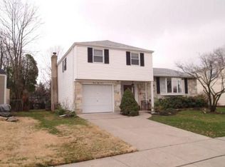 1157 Bloomdale Rd, Philadelphia, PA 19115