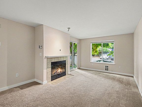 5th image of 9200 Greenwood Ave N APT 107
