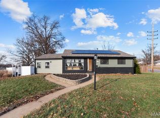 6301 Ashbury Dr, Saint Louis, MO 63123