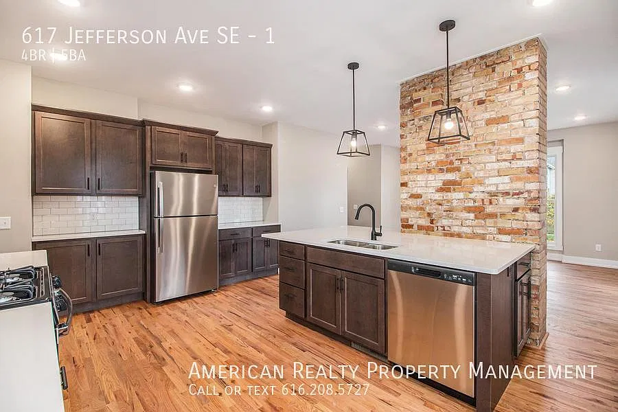 617 Jefferson Ave SE — Photo 3