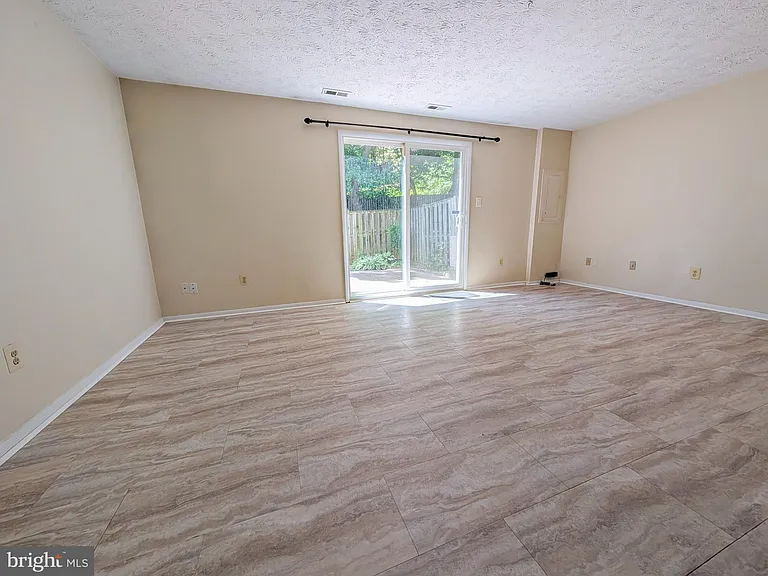 7993 Tyson Oaks Cir — Photo 10
