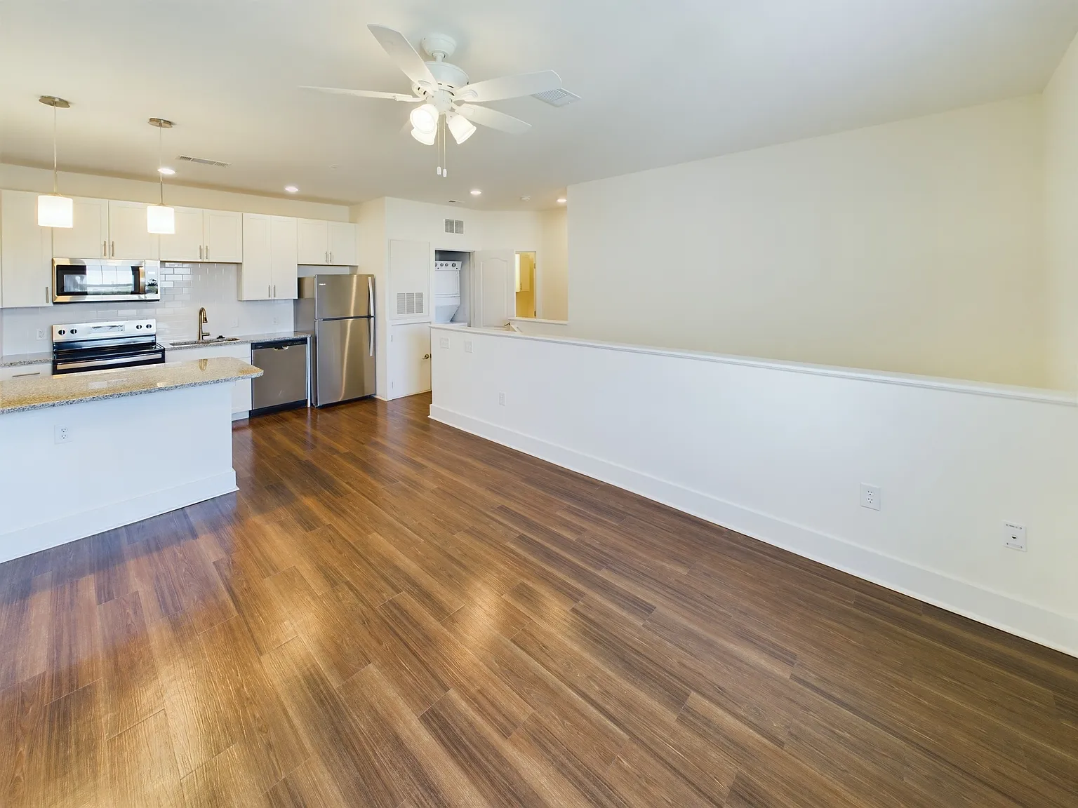 1 bed, 664 sqft, $1,749 — Photo 1