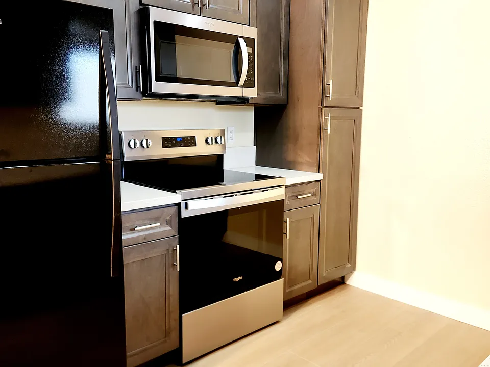830 Broadway #27
