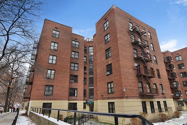 Sold by Corcoran | media 19