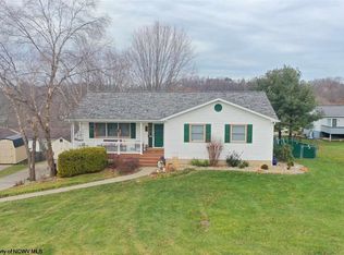 1391 Bennett Dr, Morgantown, WV