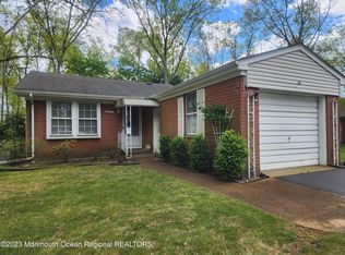 52 Bowie Dr, Manchester Township, NJ 08759