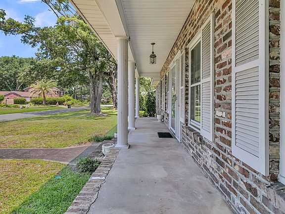 5th image of 1351 Winchester Dr