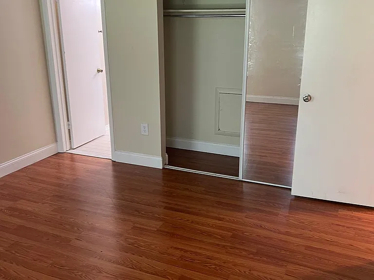 18500 Sweet Autumn Dr #101 — Photo 4