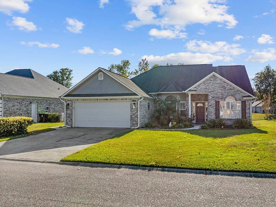 1st image of 121 Ashworth Dr.