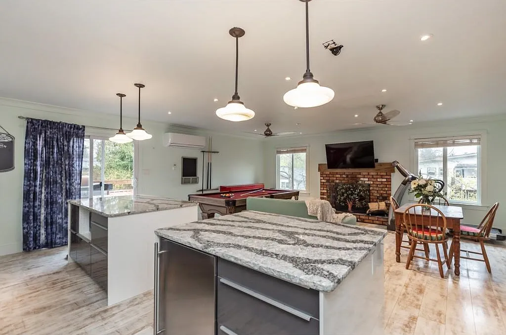 3 bed, 1.5 bath, 1200 sqft, $2,495 — Photo 4