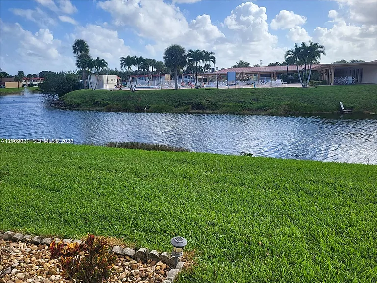 136 Lake Dora Dr #136 — Photo 5