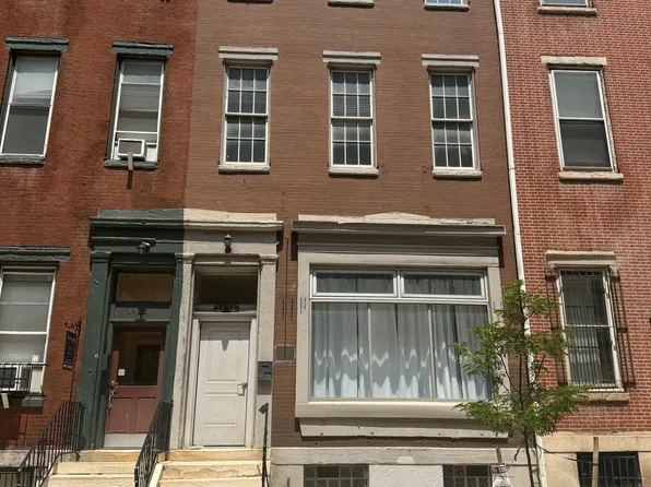 1431 Spruce St APT 2R, Philadelphia, PA 19102