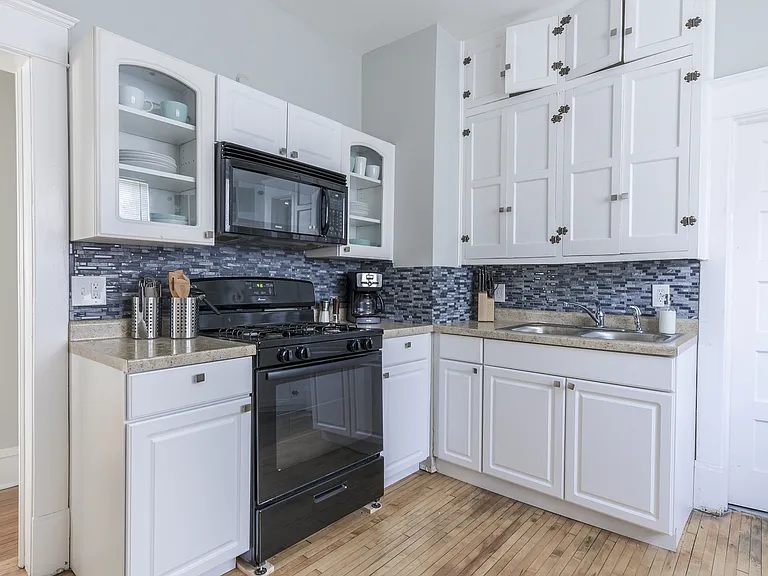 2600 Dupont Ave South — Photo 3