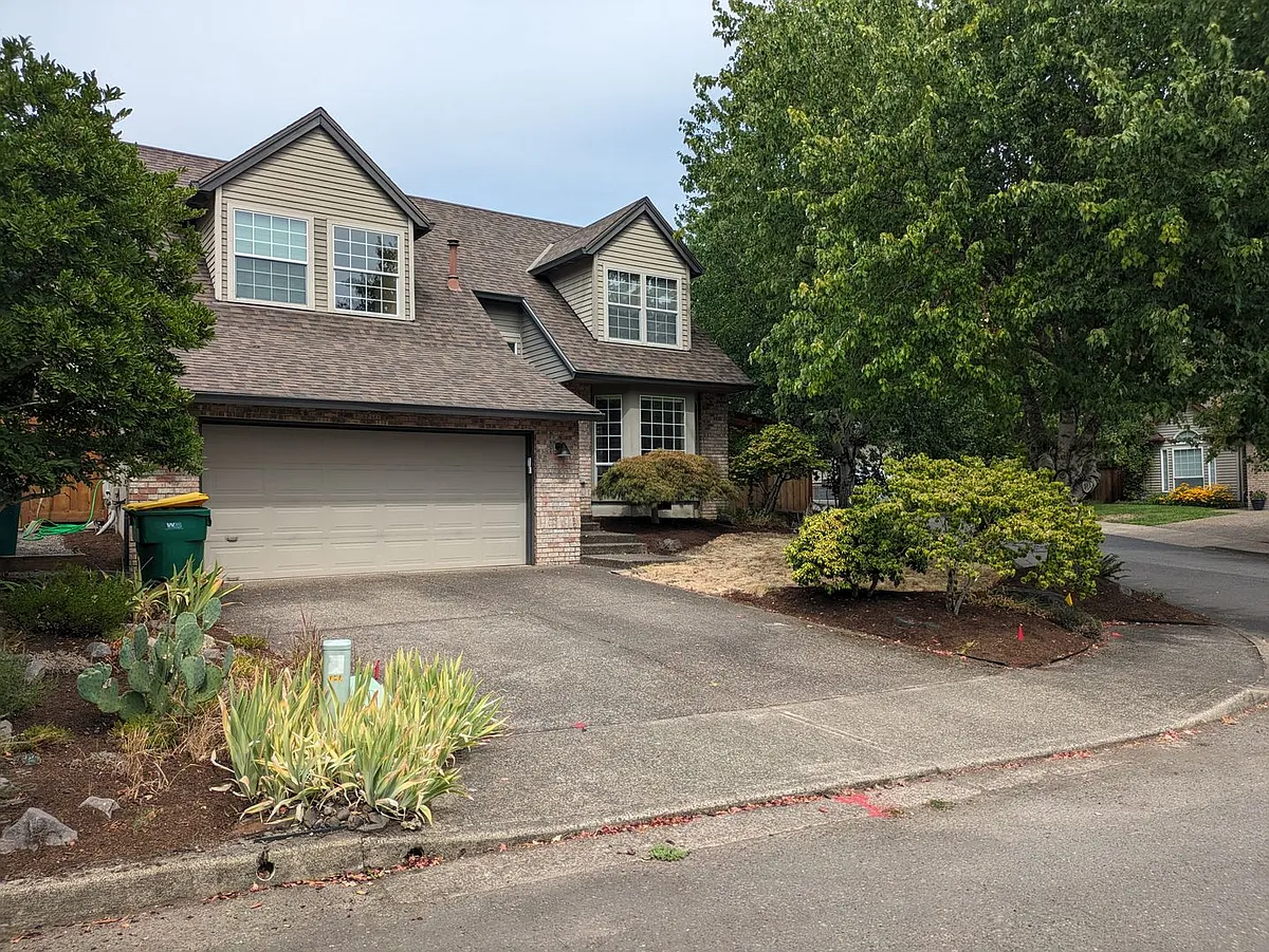 Building Photo - 7627 SW Skyhar Dr