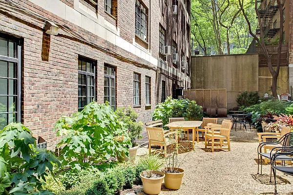 Sold by City Connections Realty | media 17