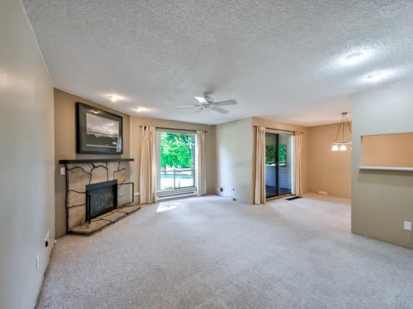 10509 Holly Park Ln, Surrey, BC V3R 6X8