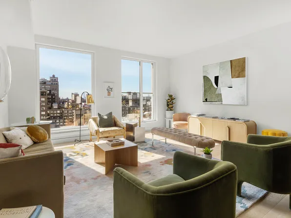 215 West 28th Street 16C image 3 of 35