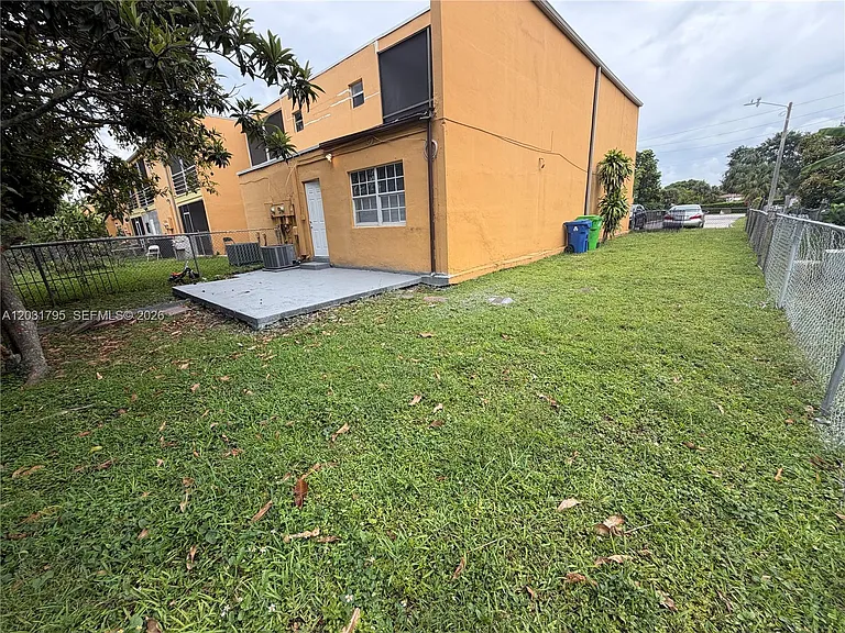 2698 NW 60th Way #165 — Photo 37