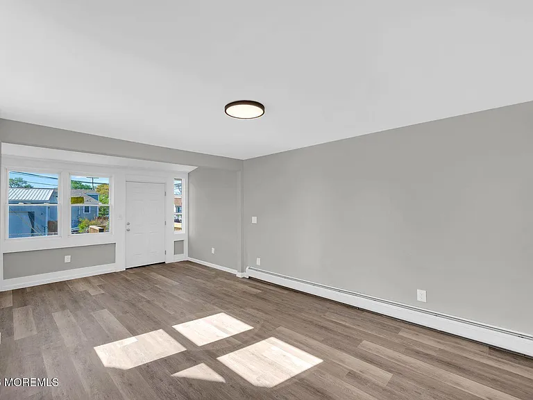 3 Monmouth Ave — Photo 10