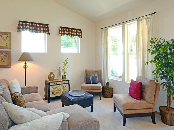5th image of 19362 Willet Ln NE