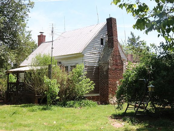 2nd image of 1024 Sulphur Spring Rd