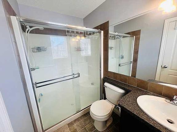 2nd image of 125 S Saddlebrook Cir NE
