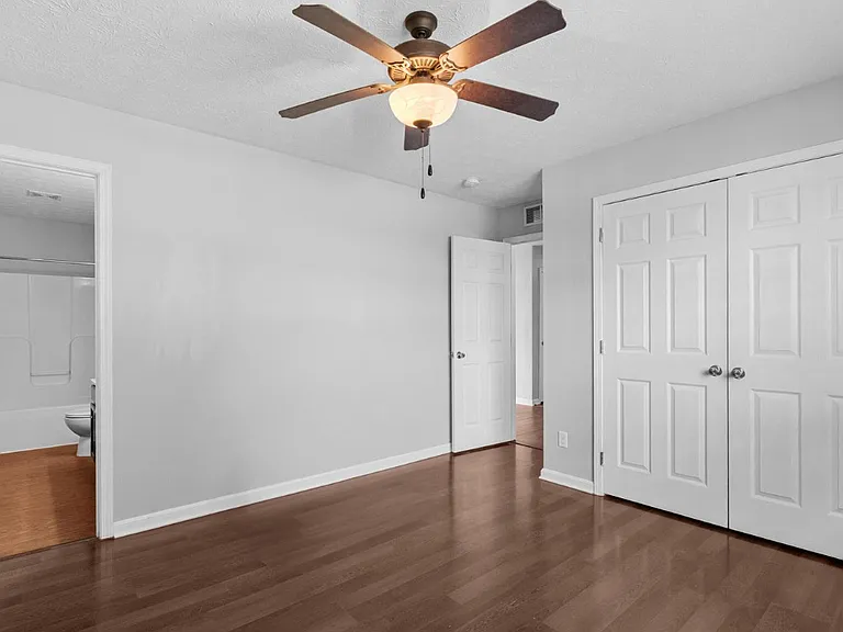 148 Gentry Ln — Photo 9