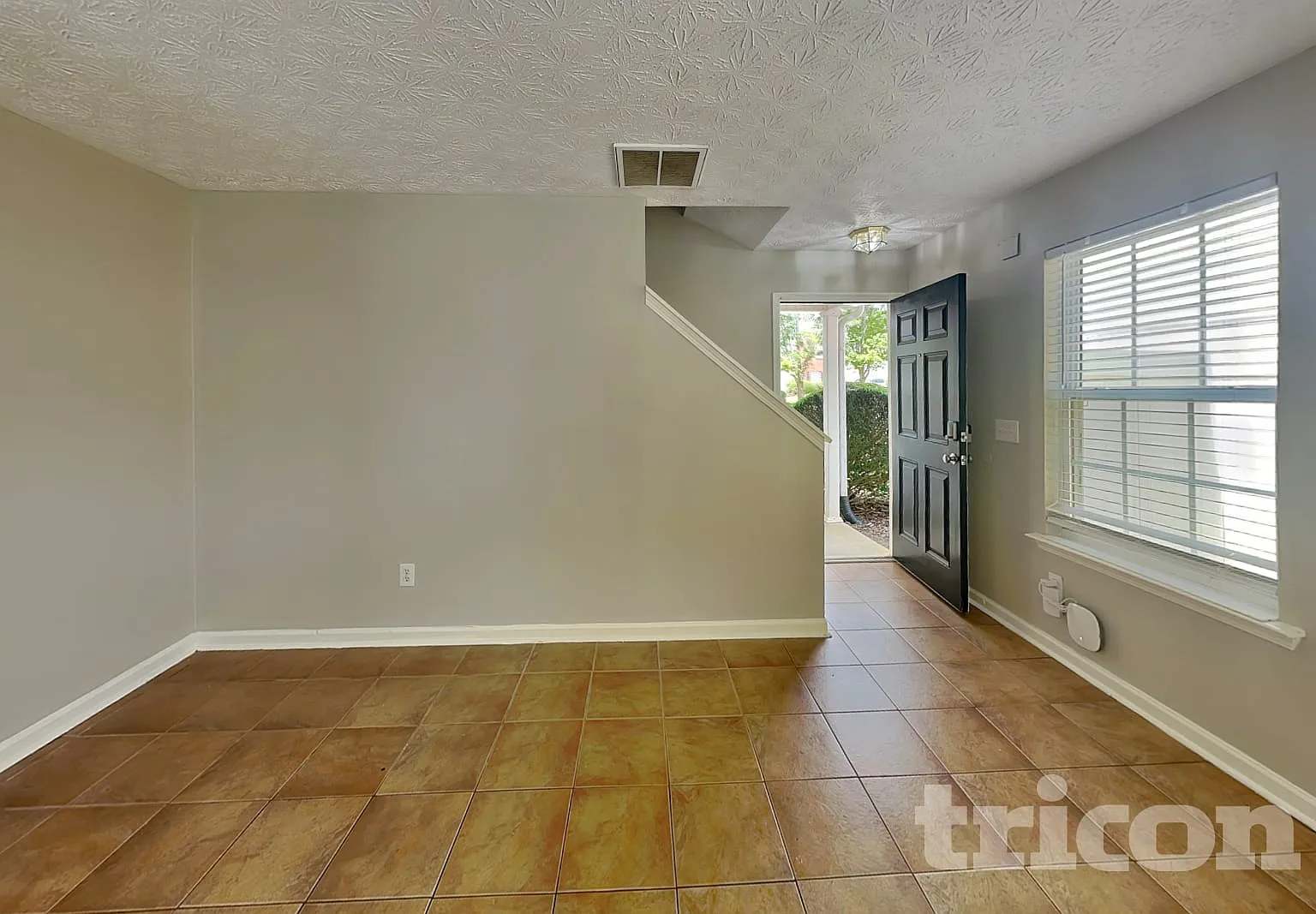 261 Silver Ridge Dr Dallas GA — Photo 2