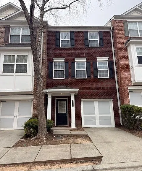 2193 Landing Walk Dr — Photo 1