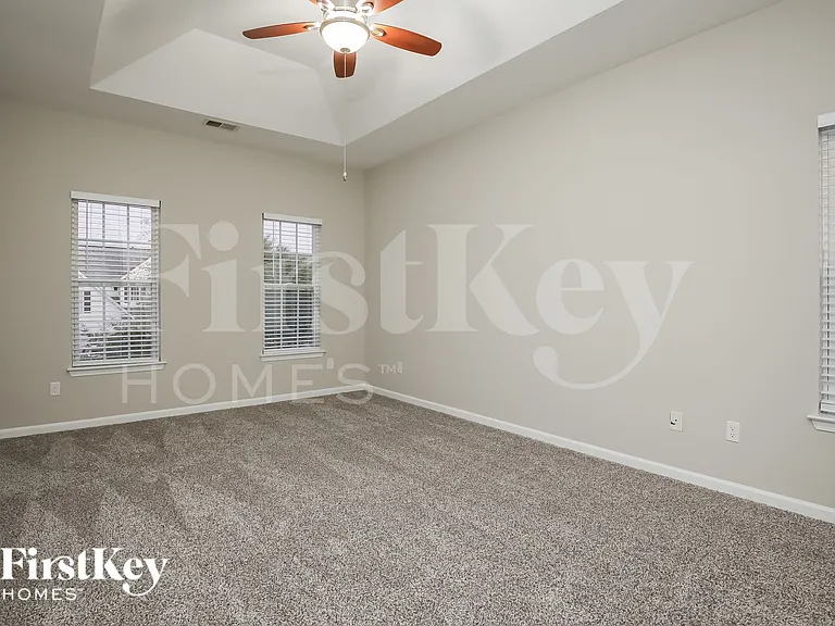 5265 Stonewall Dr — Photo 11
