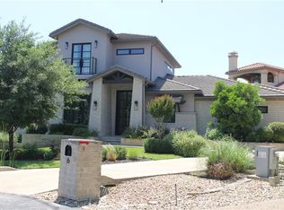 6 Applewood Ct, The Hills, TX 78738