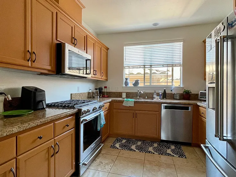 185 Brisco Rd #F — Photo 3