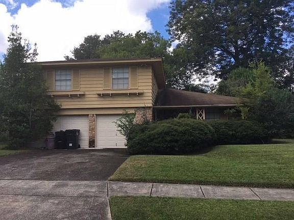 2nd image of 2633 Hudson Pl