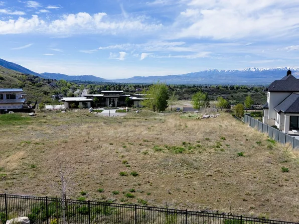 3983 E Canyon Estate Dr, Cottonwood Heights, UT 84121
