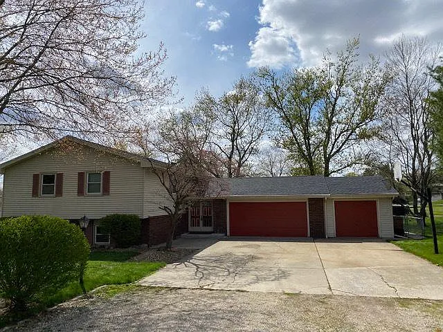 9668 Fire Leaf Dr photo 1