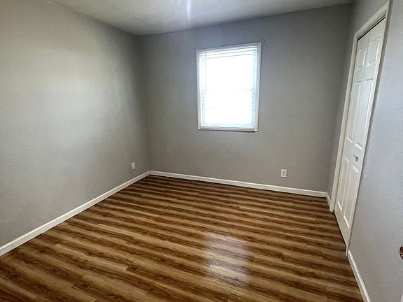 4th image of 102-116 N Manhattan Ave #114